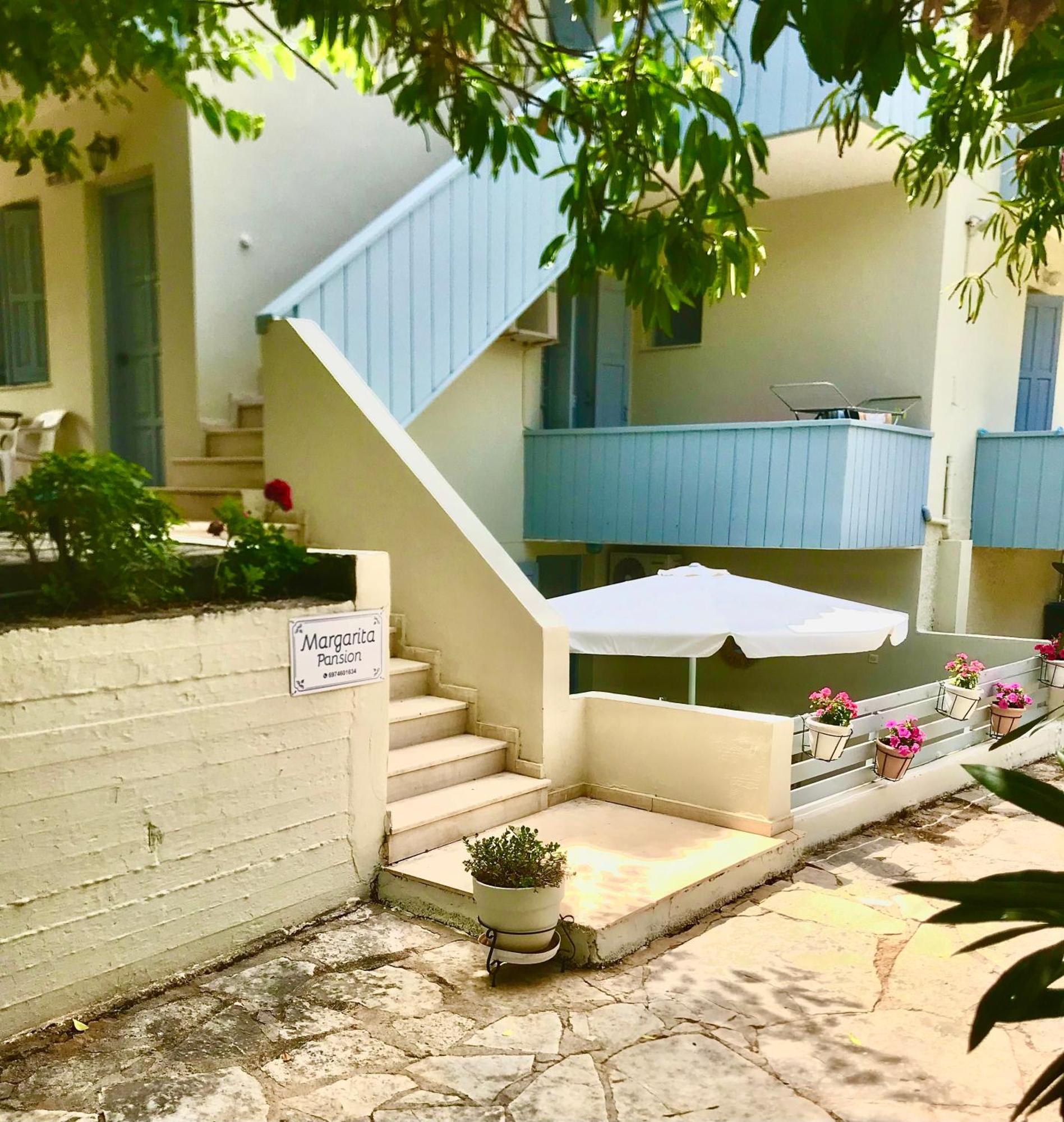 Pansion Margarita Apartment Ayios Nikitas Ngoại thất bức ảnh