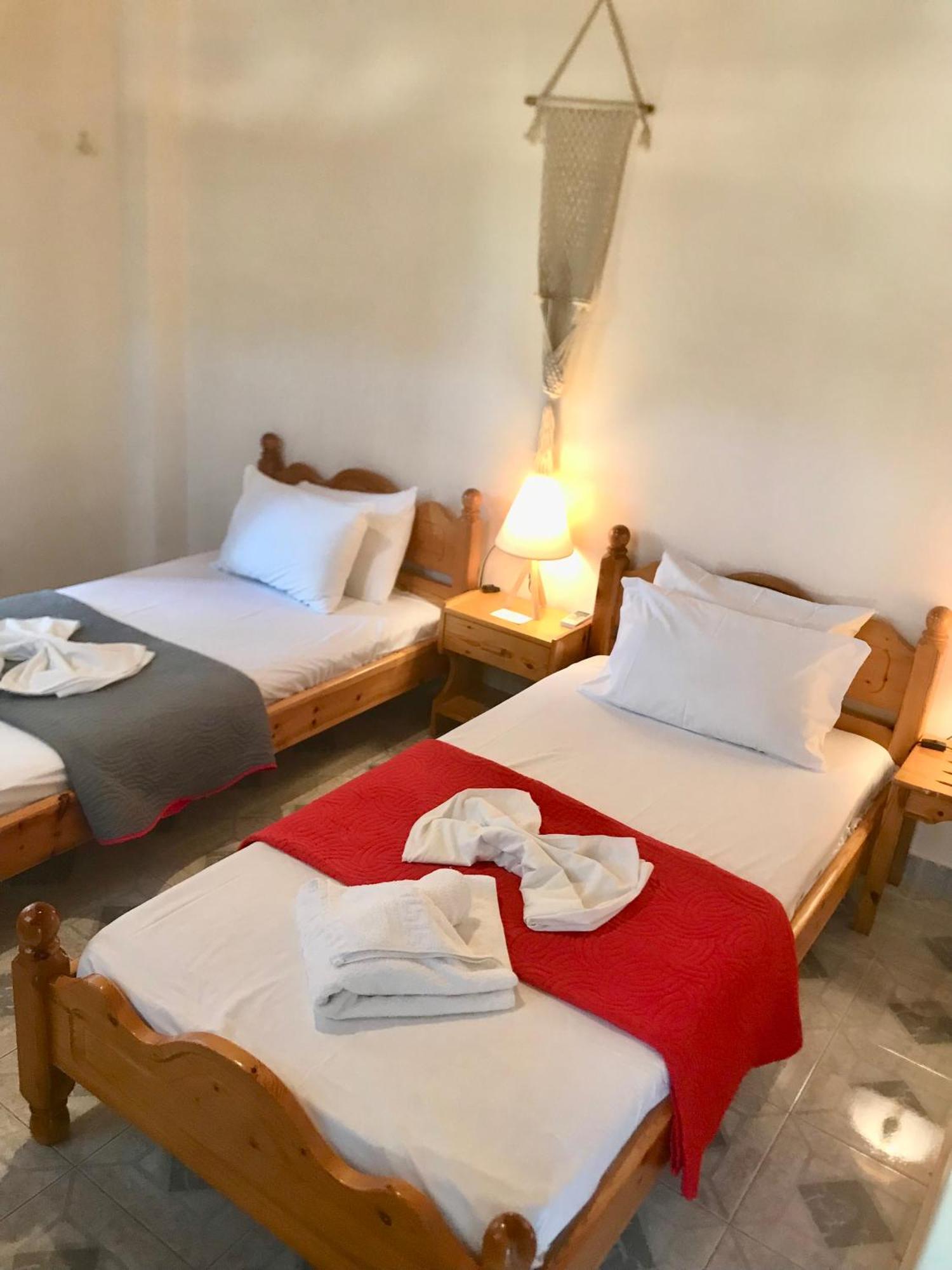 Pansion Margarita Apartment Ayios Nikitas Ngoại thất bức ảnh